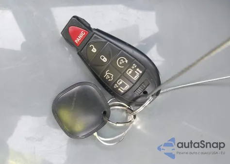 2013 Chrysler Town & Country Touring-L z USA, uszkodzony, nr VIN 2C4RC1CG1DR511029